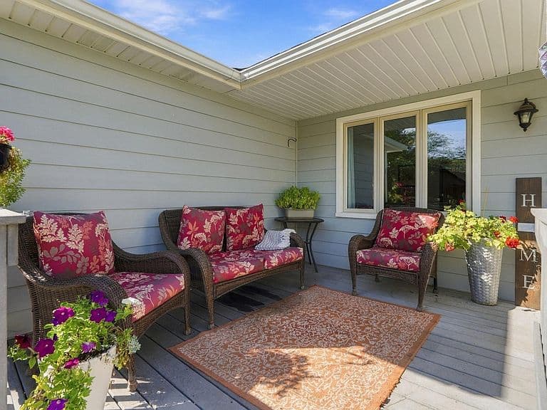 3021 Roxbury Cir photo 5
