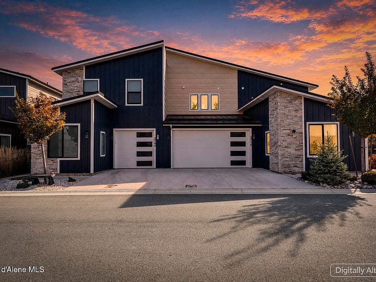 2736 N Cusco Way photo 2