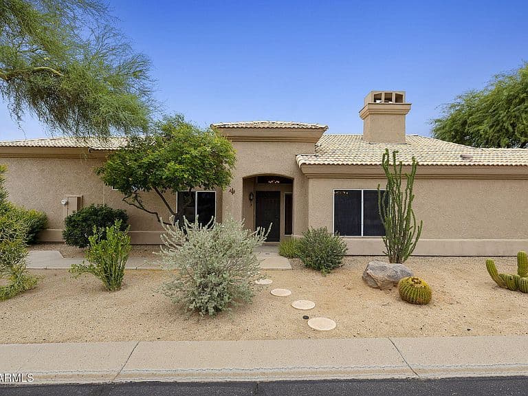 4703 E MELANIE Drive photo 1
