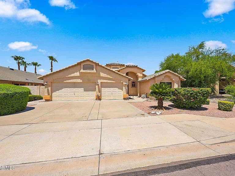 11328 E PETERSON Avenue photo 3