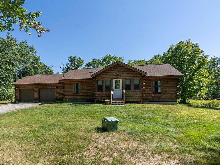 663 Bedford Road photo 4