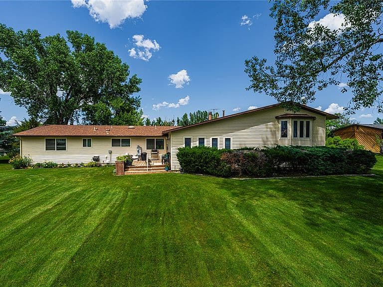 6248 Victoria Ln photo 2