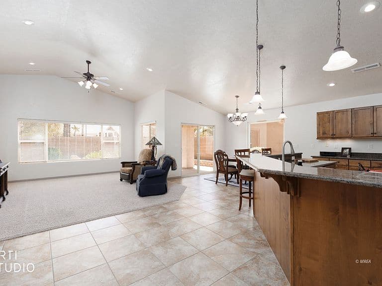 424 Harrier Ln photo 5
