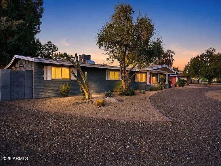 7116 E JENAN Drive photo 4