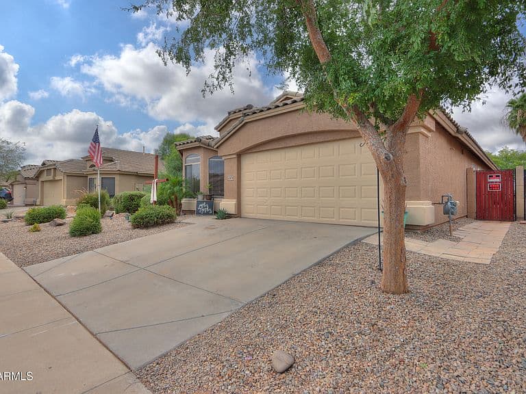 43879 W CAHILL Drive photo 3