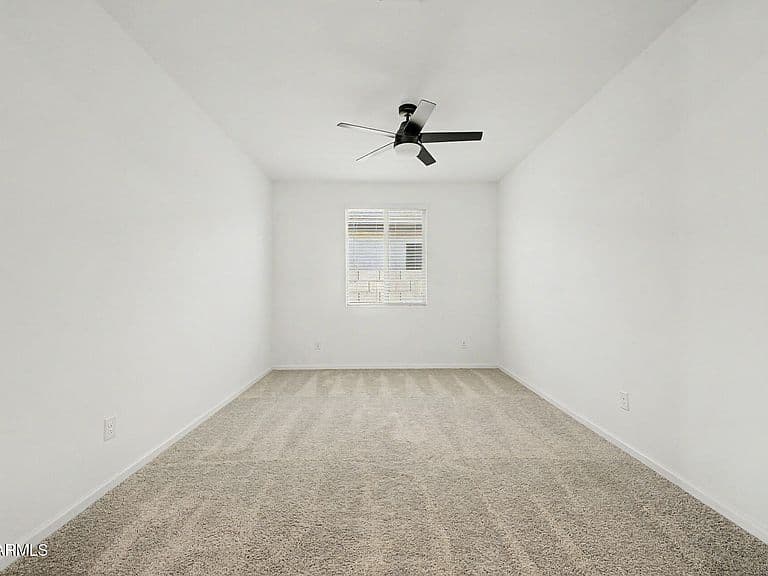 15718 W BROWN Street photo 4