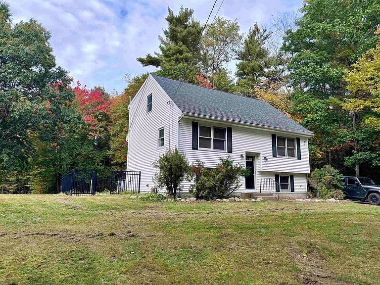 56 pullman Road photo 1