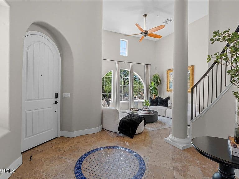 9226 E HORSESHOE BEND Drive photo 3