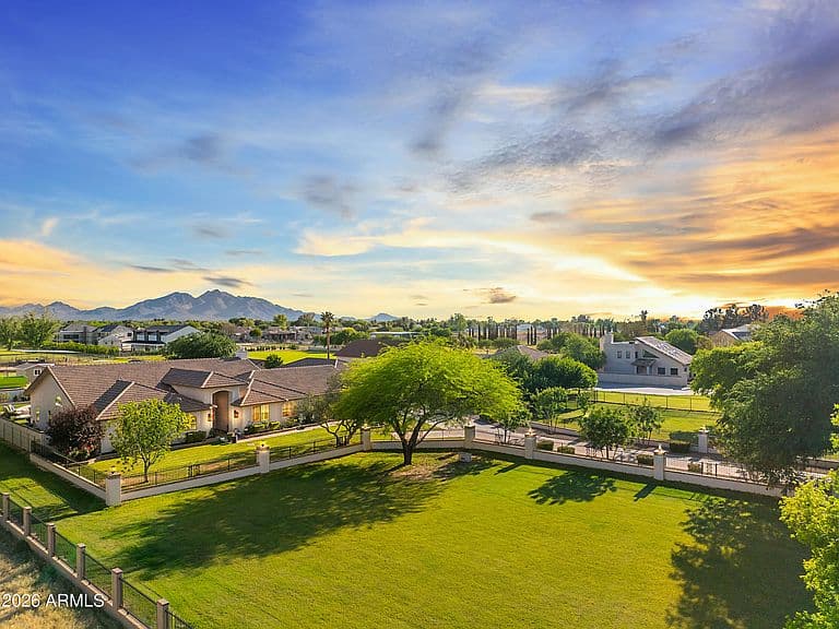 19617 E OCOTILLO Road photo 1