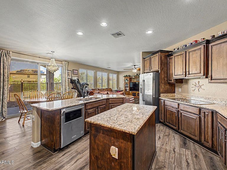 11120 E RAVENNA Avenue photo 4