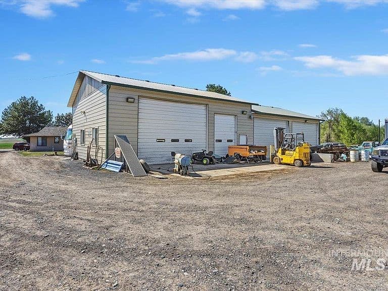 1846 S 1800 E photo 2