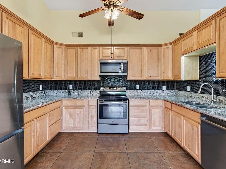 10859 W Cochero Court photo 3