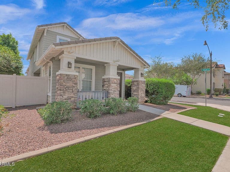 3856 E Gideon Way photo 2