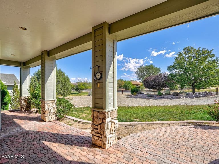 24910 N Calico Ln photo 4