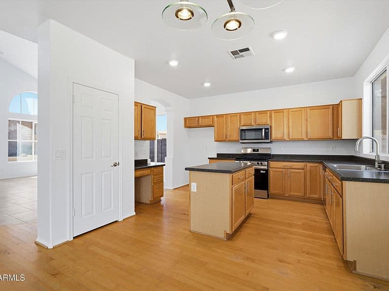 2655 S 158TH Drive photo 4