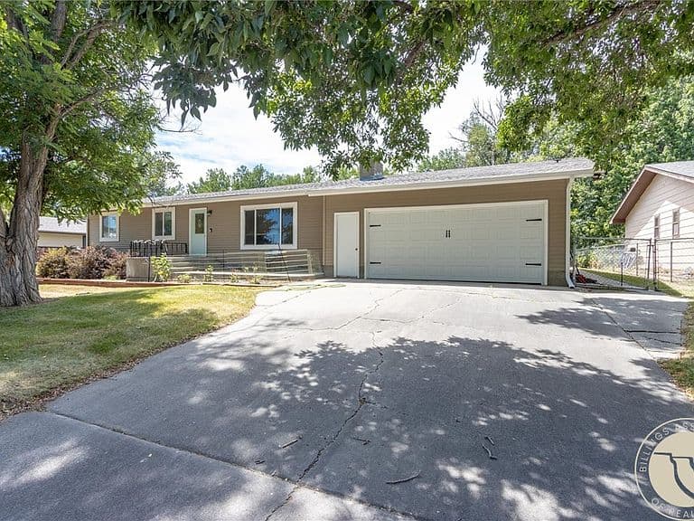 138 Stillwater Ln photo 3