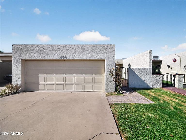 970 W TULSA Street photo 2