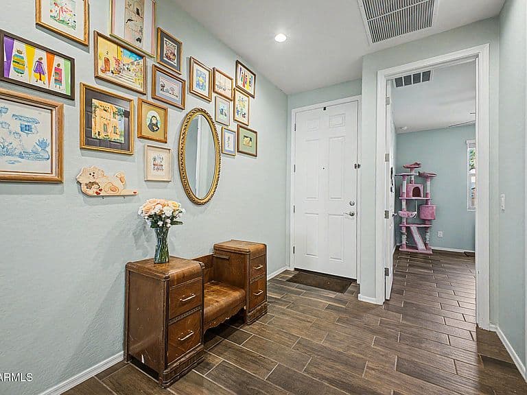 768 W PALO VERDE Drive photo 5