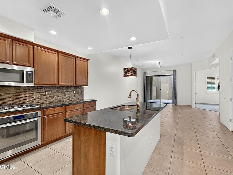 36600 N CAVE CREEK Road #A7 photo 5