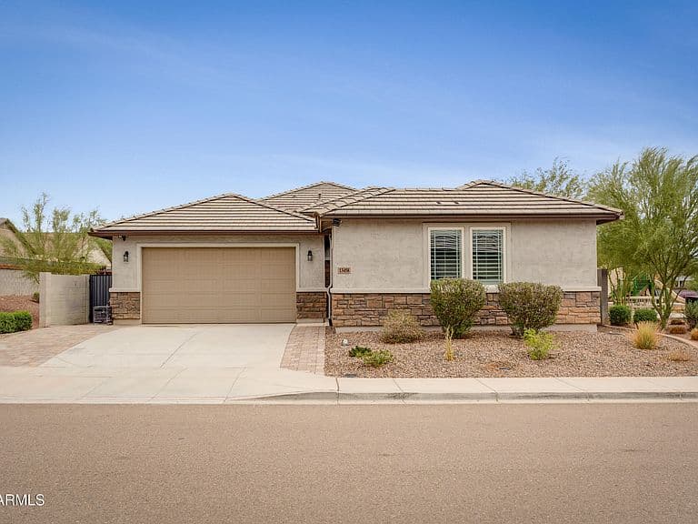 13458 W HACKAMORE Drive photo 1