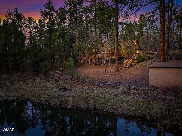571 W Pine Shadow Dr photo 2