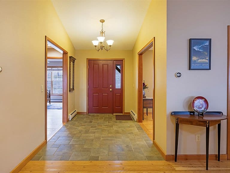 15940 Highland Dr photo 4