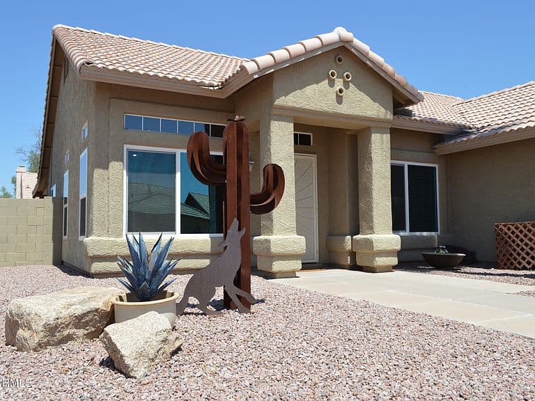 1480 W GAIL Drive photo 3