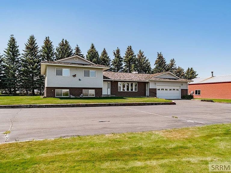 5915 W 65 S photo 5