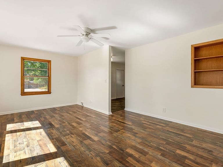 409 41st St photo 2