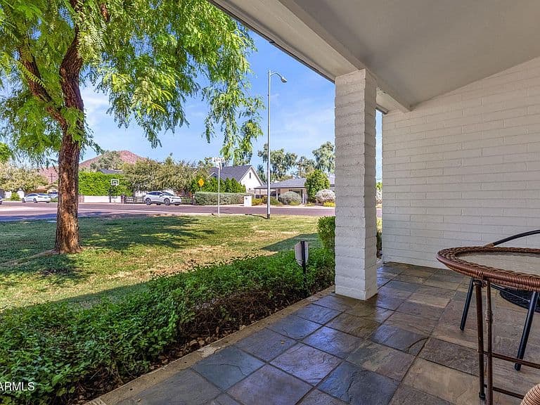 4643 E MONTEROSA Street photo 2