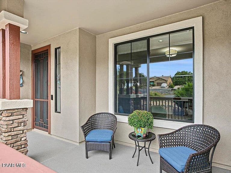 1712 Juliana St photo 3
