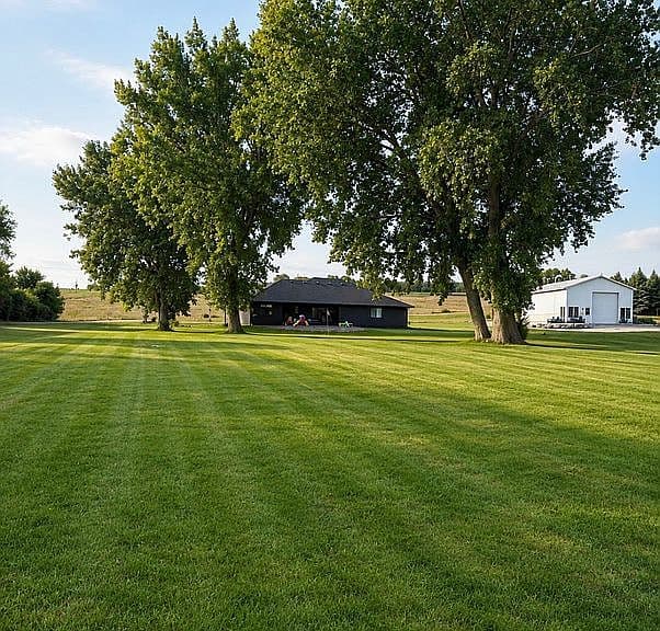 48148 Isaak Ln photo 2