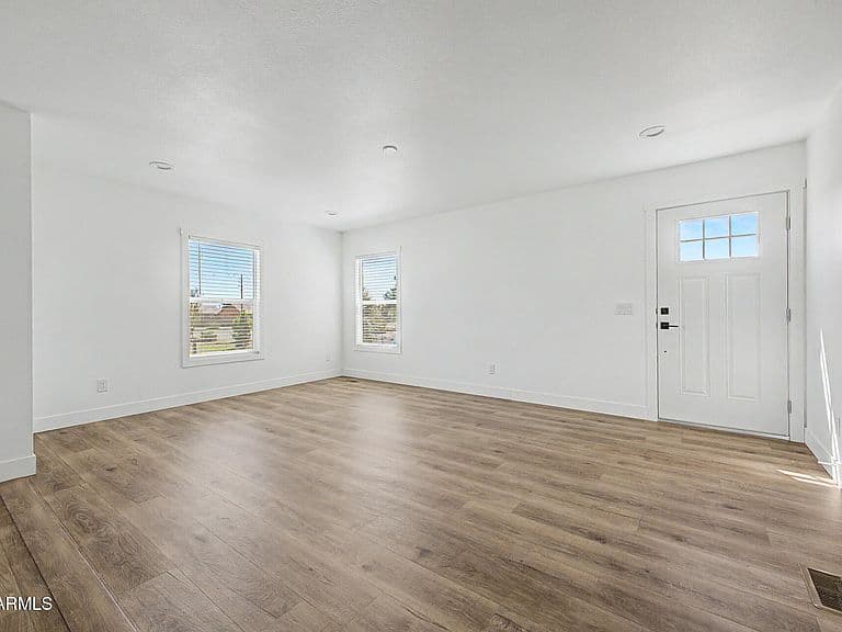 341 S MALCOLM Drive photo 2