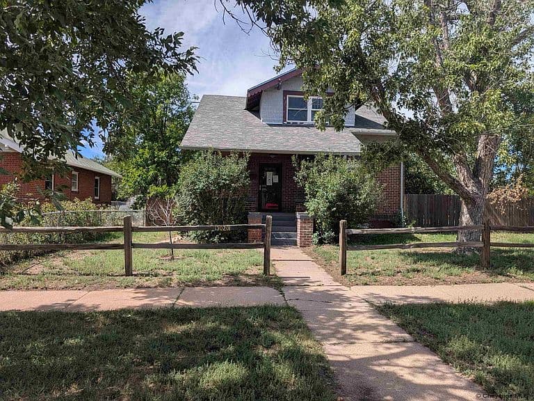 3020 Cribbon Ave photo 3