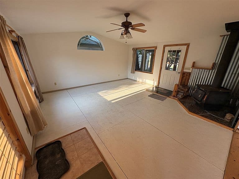 119 Holland St photo 3