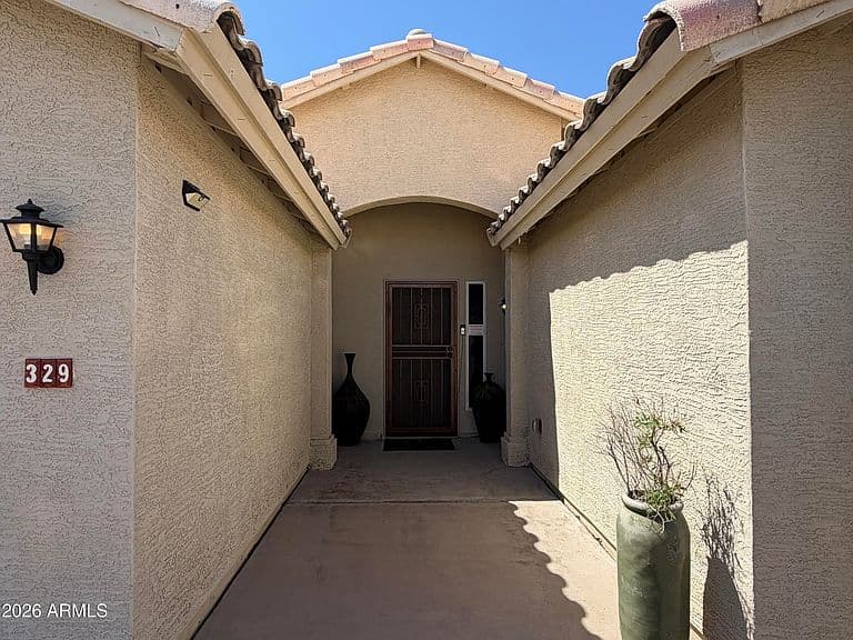 329 W BRISA Drive photo 2