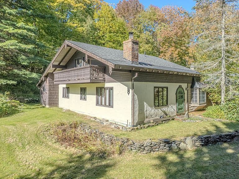 219 Alpine Drive photo 1