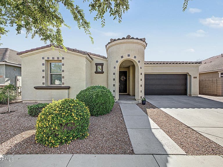 22663 E CREOSOTE Drive photo 2