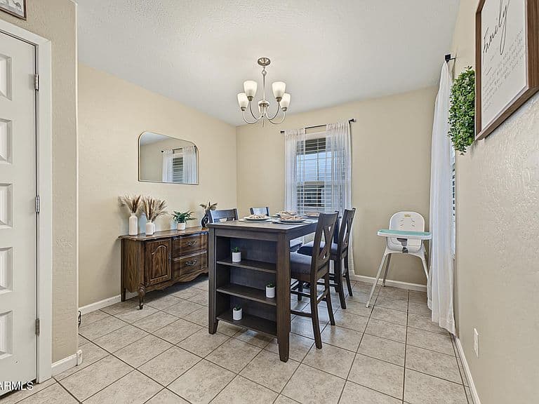 732 W JARDIN Drive photo 5
