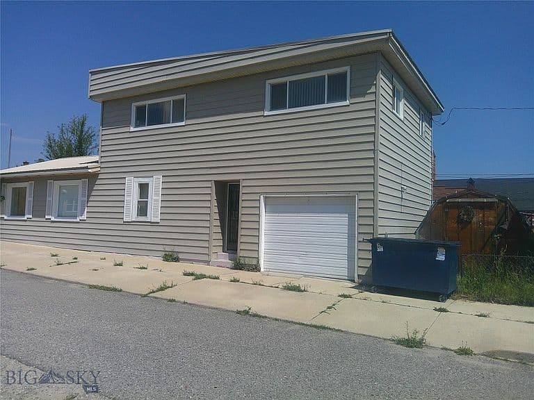 423 Alder St photo 5