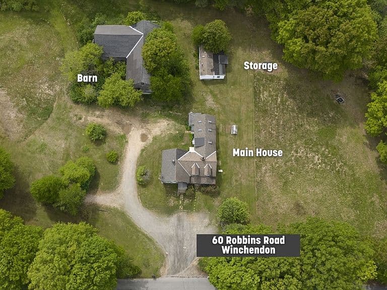 60 Robbins Rd photo 3