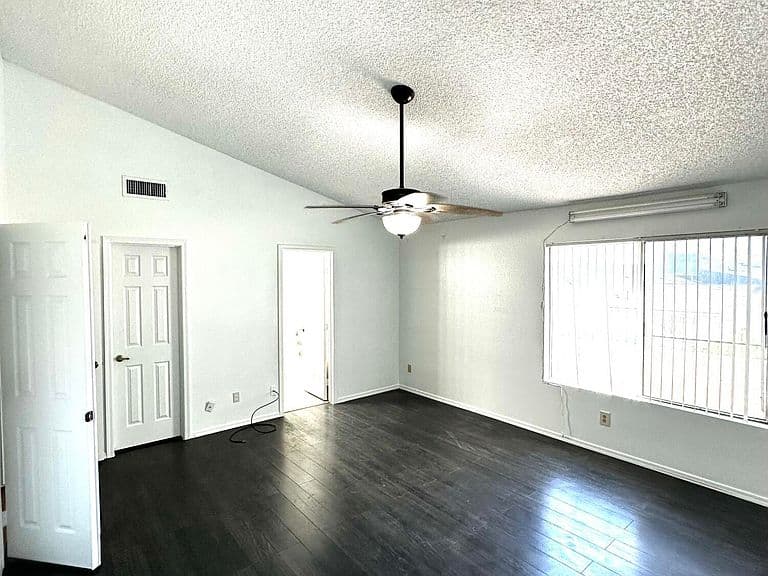 8650 W Pershing Avenue photo 4
