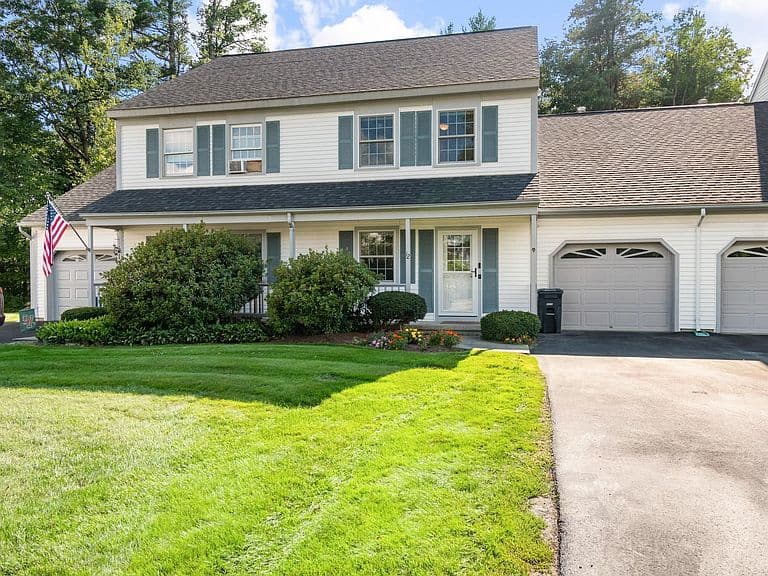 12 Perkins Drive photo 1
