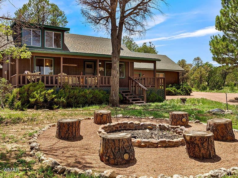 3351 Apache Dr photo 3