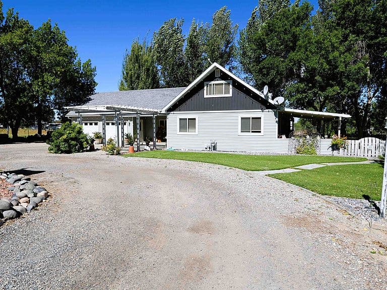 589 Maddox Ln photo 1