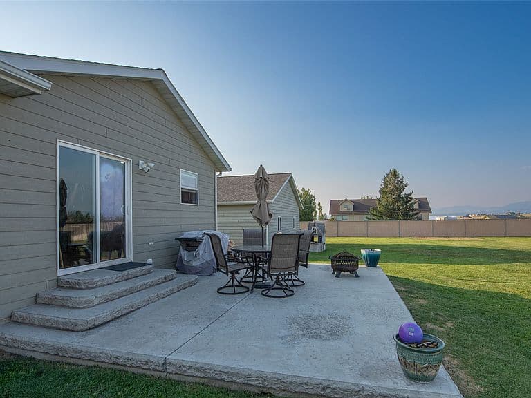 2617 Laramie St photo 3