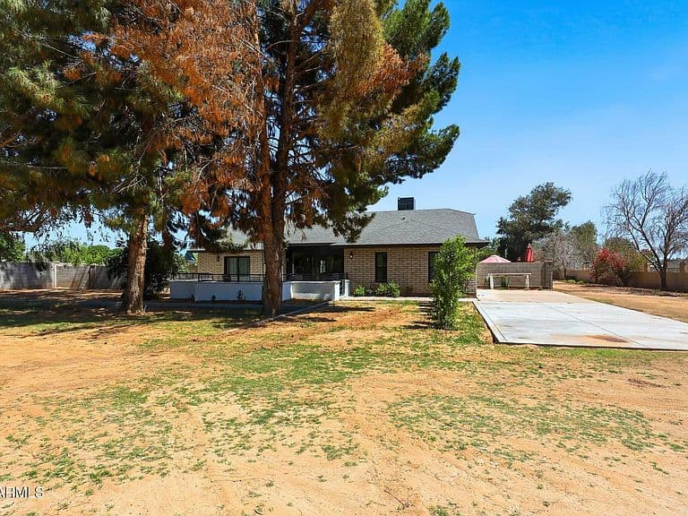 7601 N CITRUS Road photo 2