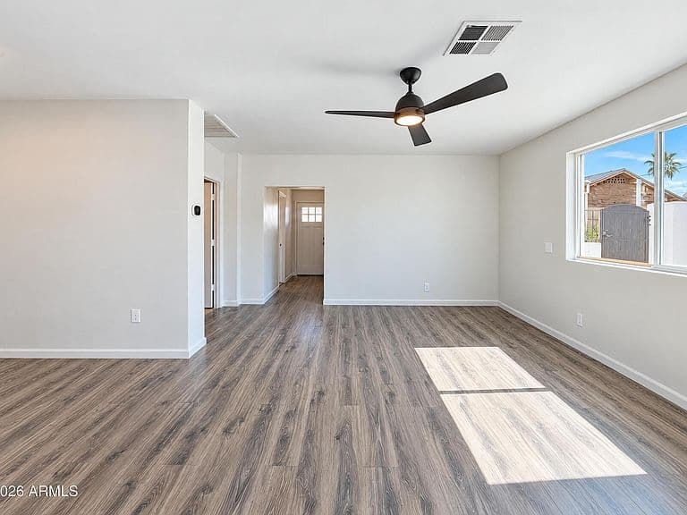 1131 E VIRGINIA Avenue photo 3