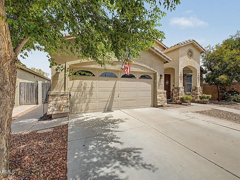 43186 W LINDGREN Drive photo 2