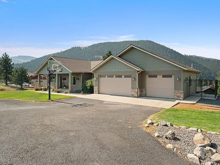 4745 Wagner Pl photo 3